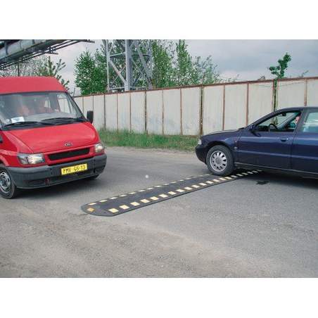 Univerzalni prag za upočasnitev hitrosti - stranski del tip 4941